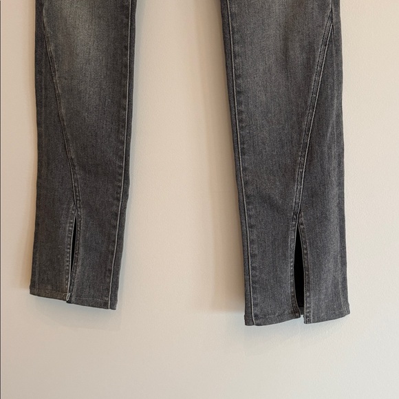 MOTHER The Rascal Sliced up Heel in Digging up Dirt 24 Flare Jeans Grey - Picture 4 of 14